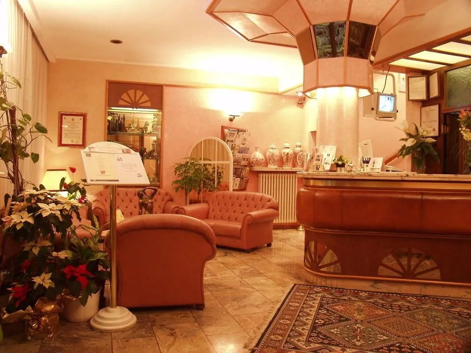 ****  Hotel Vienna Ostenda e Ristorante il Danubio Rimini Italia