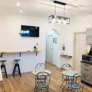 https://rial-maison.italymilanhotels.net
