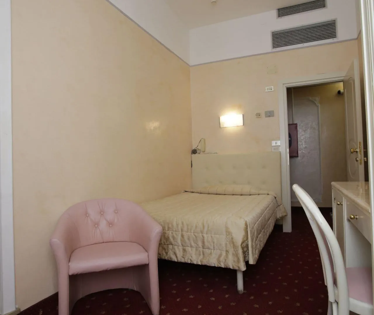 Hotel Vienna Ostenda E Ristorante Il Danubio Rimini