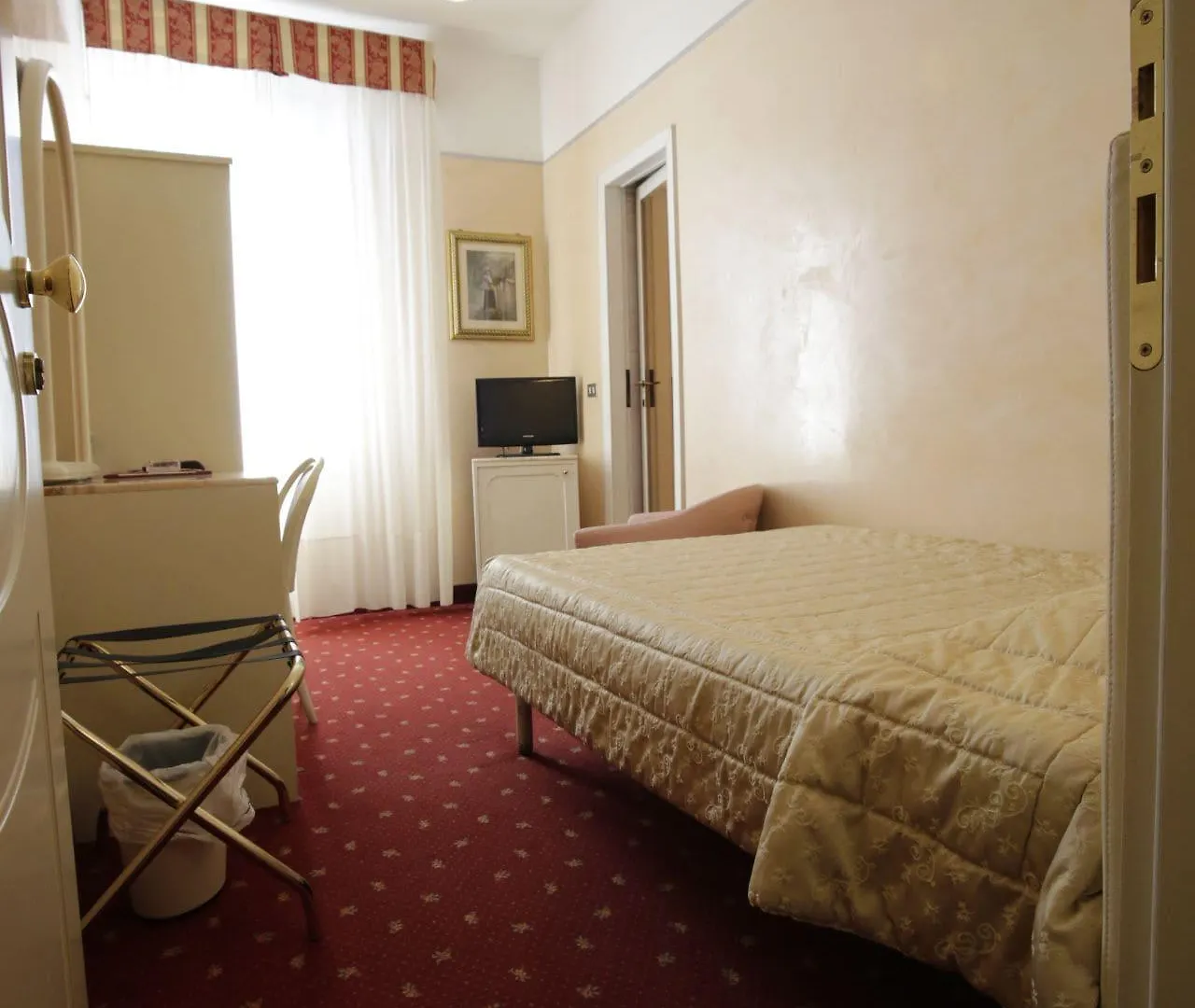 Hotel Vienna Ostenda E Ristorante Il Danubio Rimini