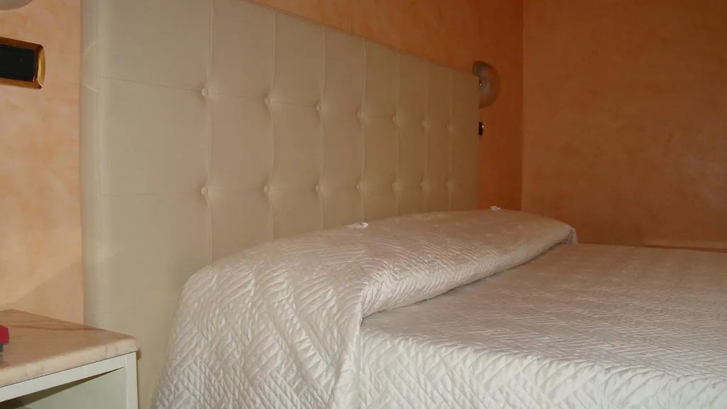 Hotel Vienna Ostenda E Ristorante Il Danubio Rimini