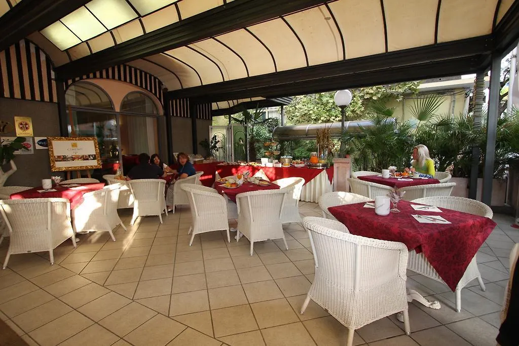 Hotel Vienna Ostenda E Ristorante Il Danubio Rimini