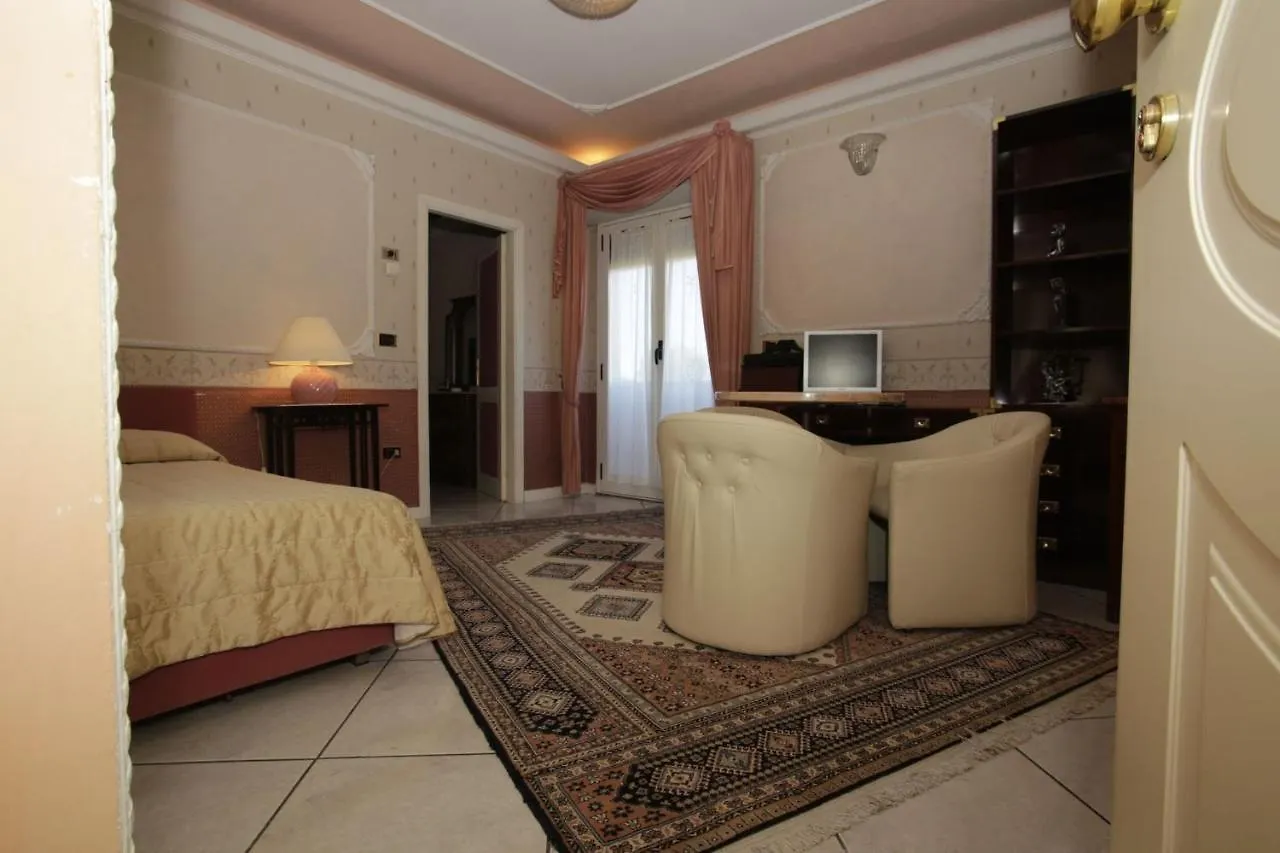 Hotel Vienna Ostenda E Ristorante Il Danubio Rimini